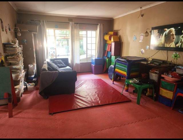 3 BEDROOM HOUSE FOR SALE IN ROODIA